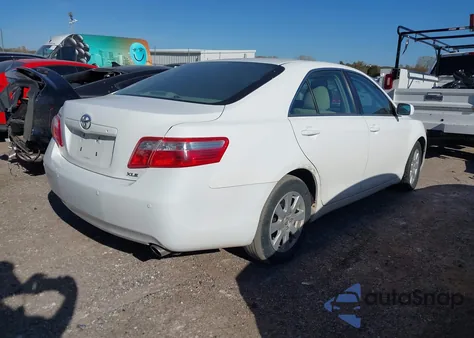 2009 Toyota Camry Xle z USA, uszkodzony, nr VIN 4T1BE46K49U867932